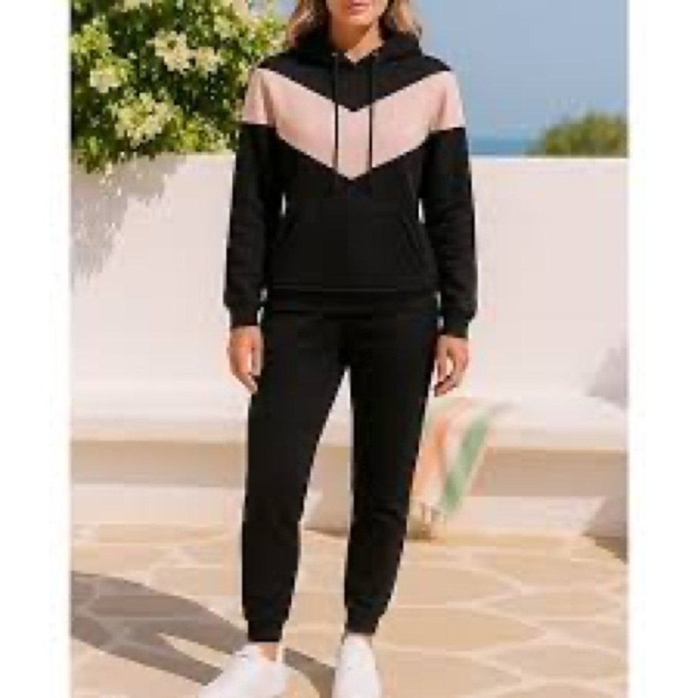 Prime PTW NY black women’s sweatshirt & pants set